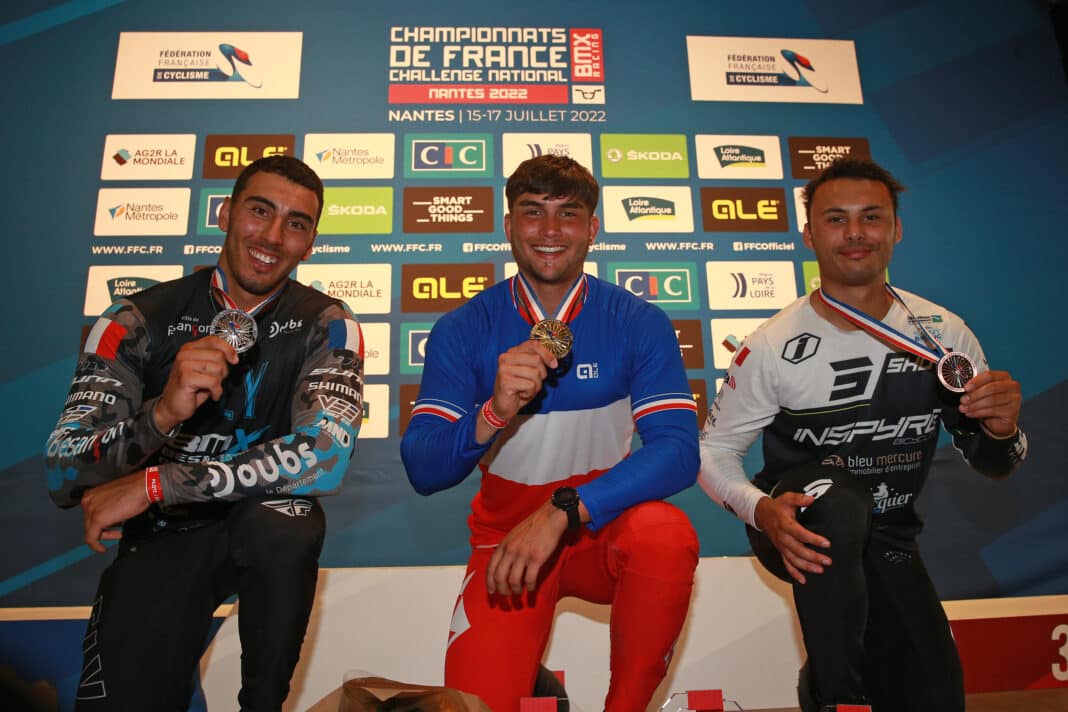 Copyright FFC - Photographe Patrick Pichon - PODIUM ESP H6 - CHPT FRANCE BMX RACE NANTES